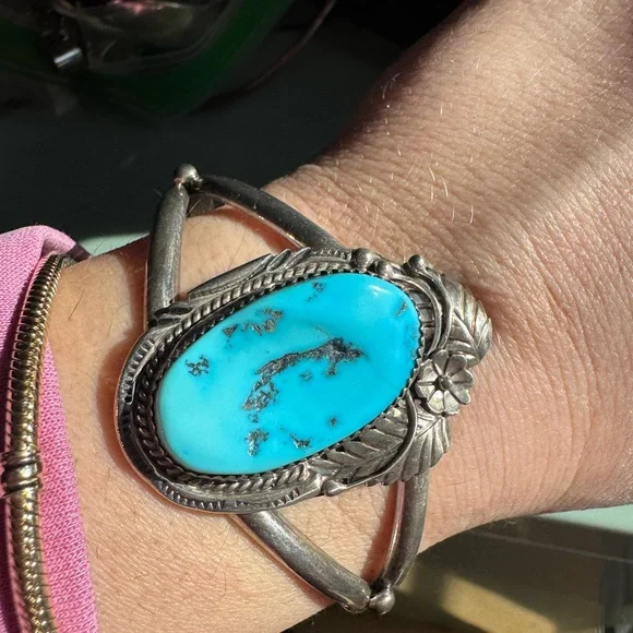 Vintage Navajo Signed MB Sterling Silver and Turquoise cuff Bracelet